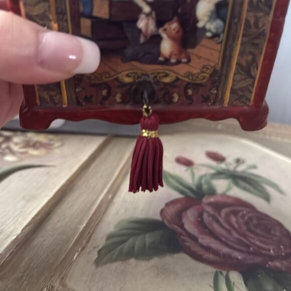 Vintage Kitten Capers Cat Tales Music Box Plays Don’t Worry Be Happy ‘02 Numered - Picture 3 of 11